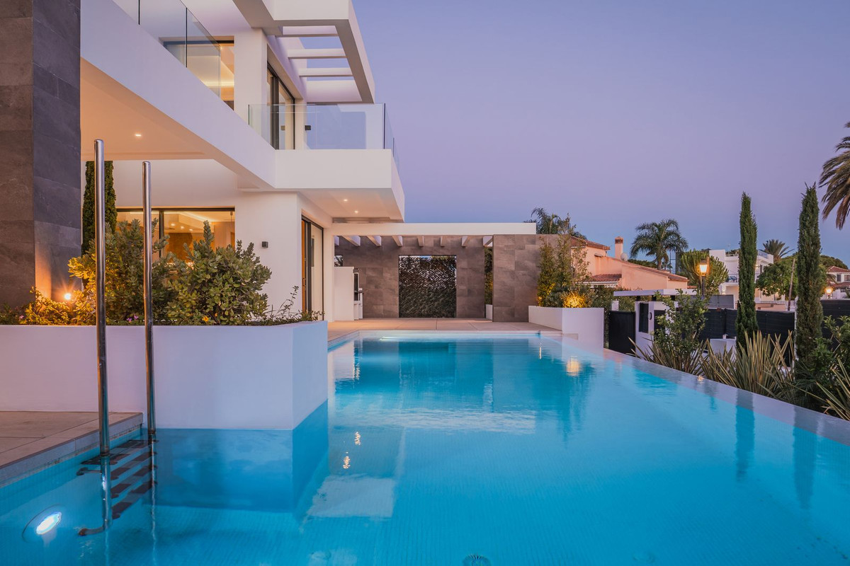 342d65aff396660df66a5d883c959a2a - 53