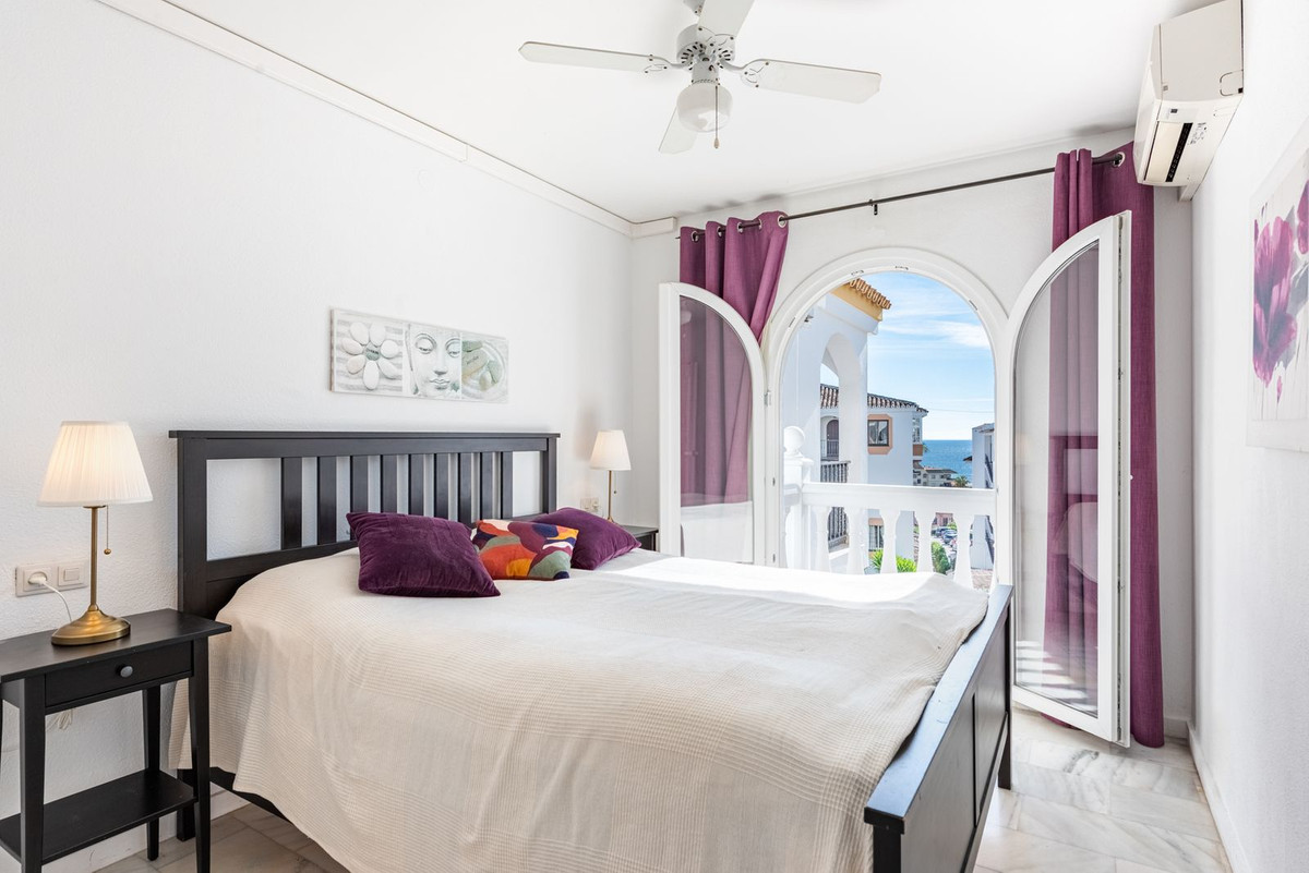 343b9f9ad84b5f710ce8a4de1f76bdec - 12