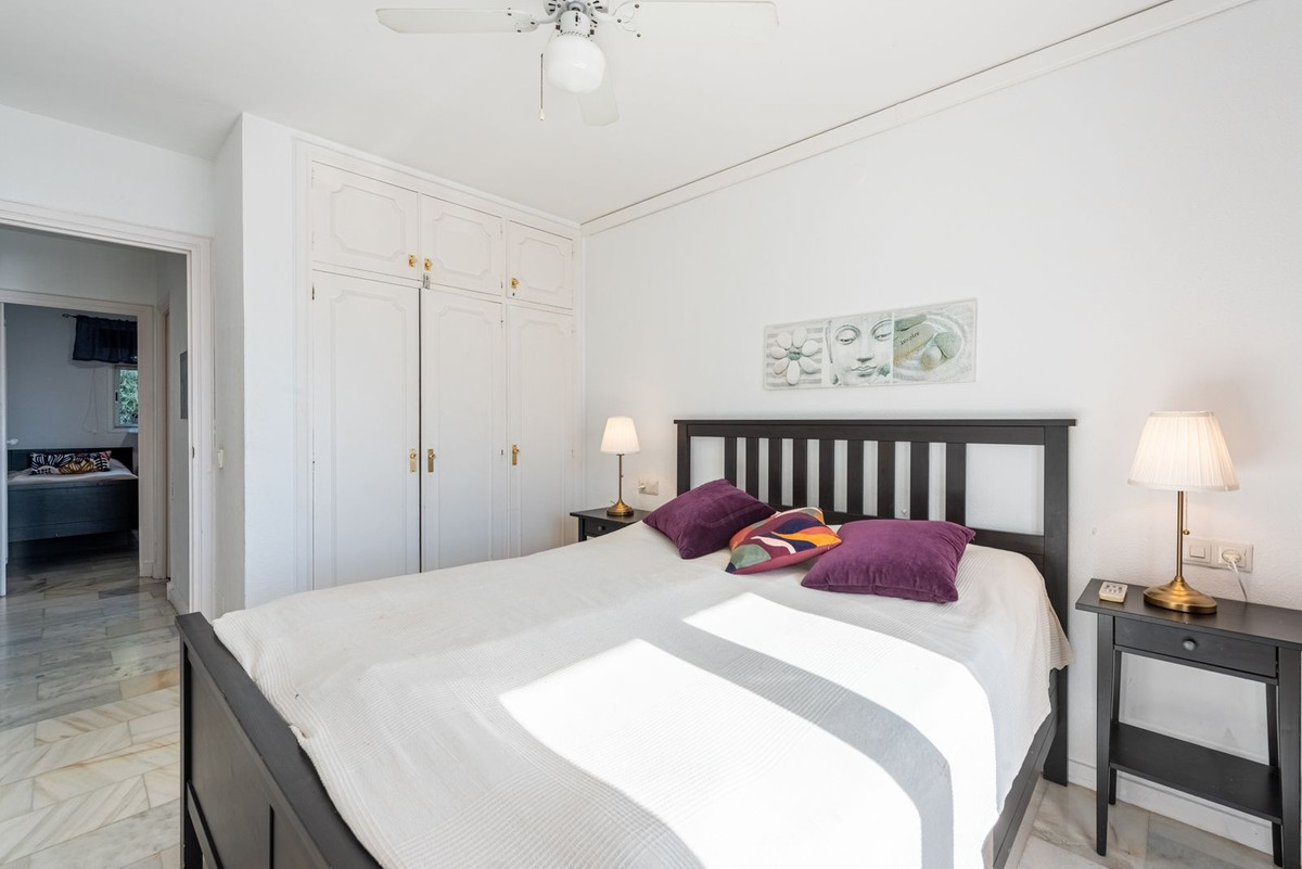 343b9f9ad84b5f710ce8a4de1f76bdec - 13