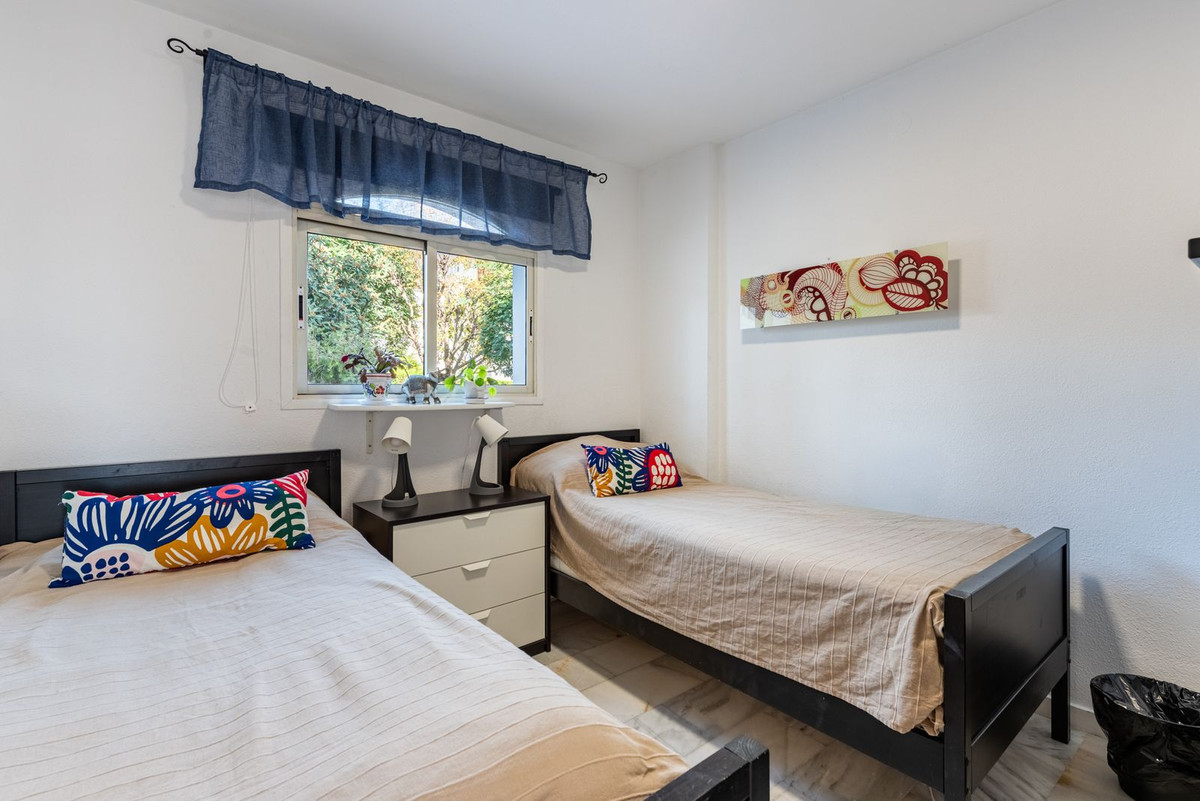 343b9f9ad84b5f710ce8a4de1f76bdec - 16