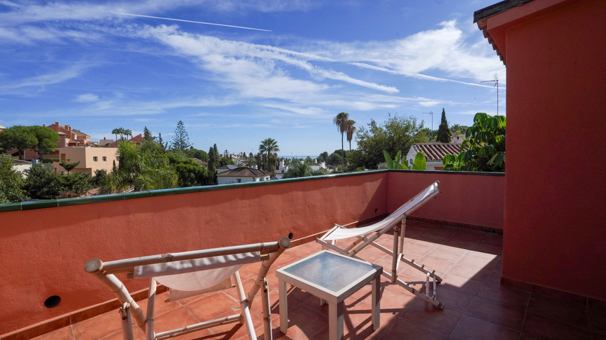 34911dcb077f5e42d8dbb586b351d530 - 10