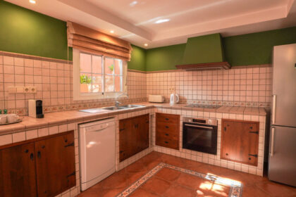 34911dcb077f5e42d8dbb586b351d530 - 22