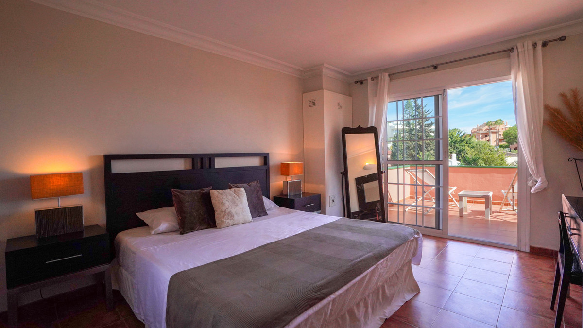 34911dcb077f5e42d8dbb586b351d530 - 9