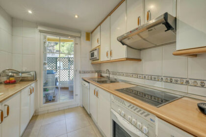 349410a907d4ca1f1da4cca26f05ae94 - 18