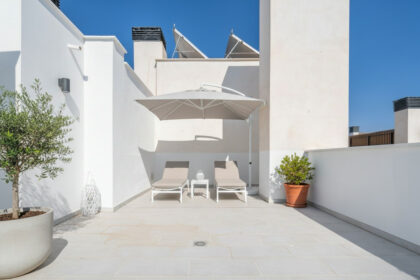 34b570cb2ca5ed3acb93db6d4c018ff8 - 27