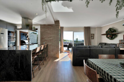 3553ba3a131d467c5883c8200be5d10a - 16