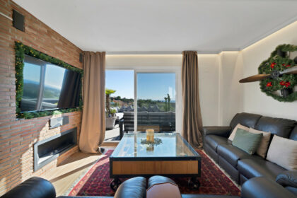 3553ba3a131d467c5883c8200be5d10a - 19