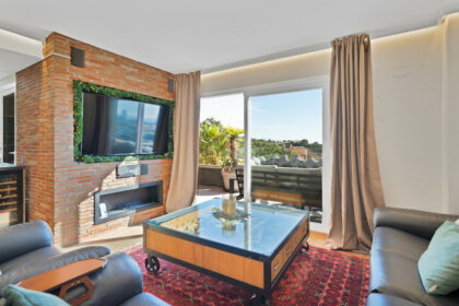 3553ba3a131d467c5883c8200be5d10a - 20