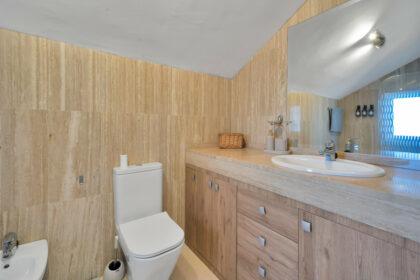 3553ba3a131d467c5883c8200be5d10a - 26