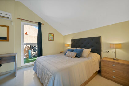 3553ba3a131d467c5883c8200be5d10a - 28