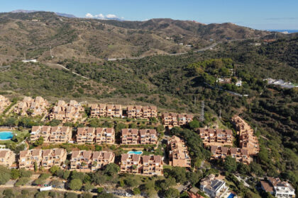 3553ba3a131d467c5883c8200be5d10a - 3