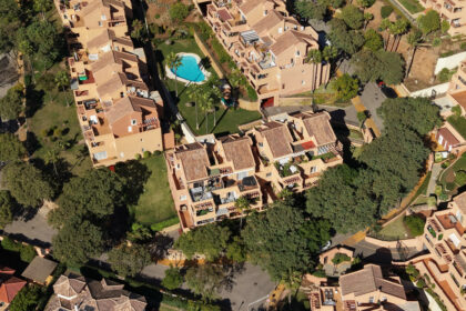 3553ba3a131d467c5883c8200be5d10a - 4