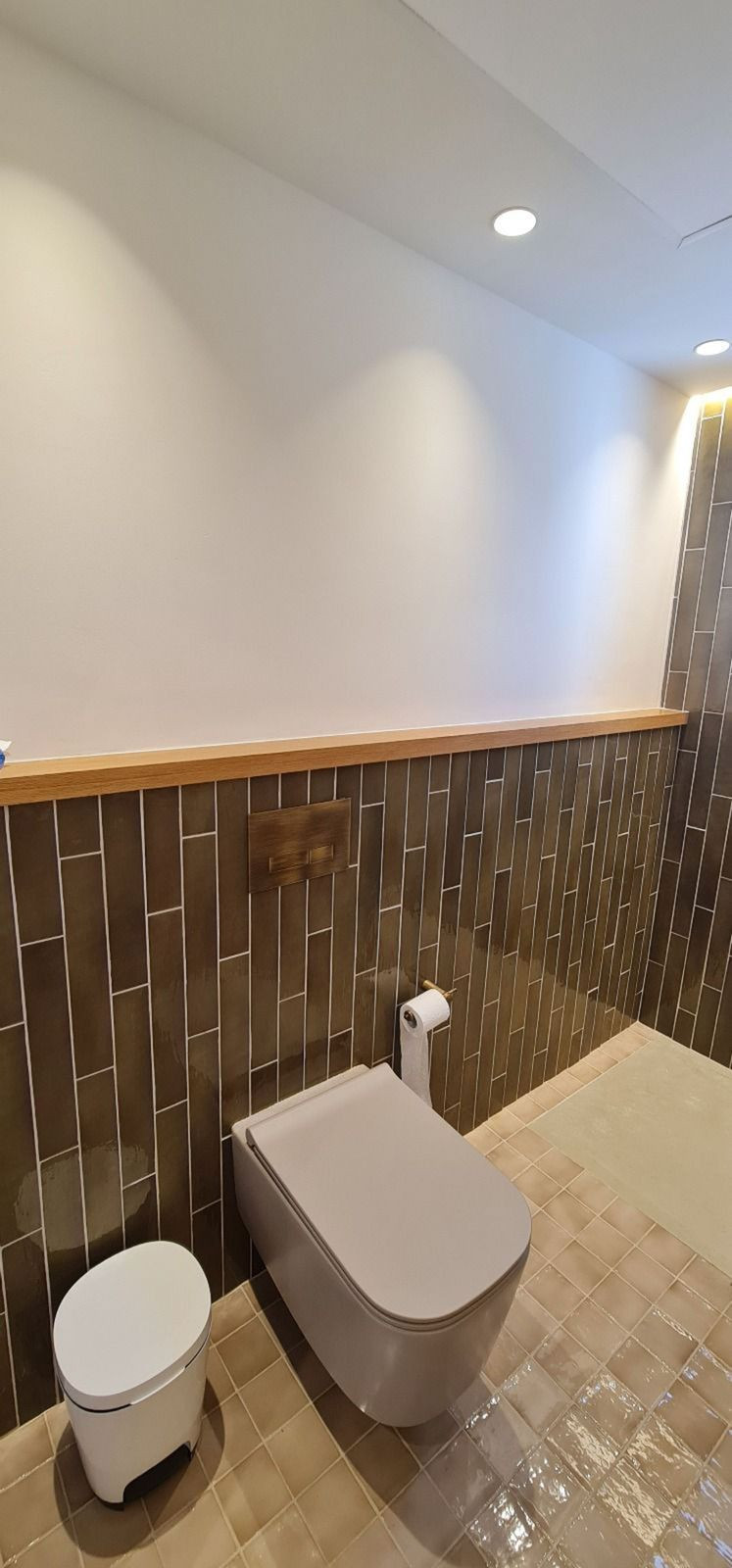 355f7308892b7ec6f3f836233c9781c1 - 12