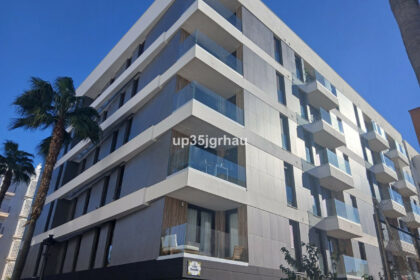 35e2e6436660ee73bbe48a28600aaf9f - 12