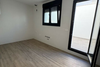 35f3bfacf329bd6e6a15d6a1c5f3e96d - 12