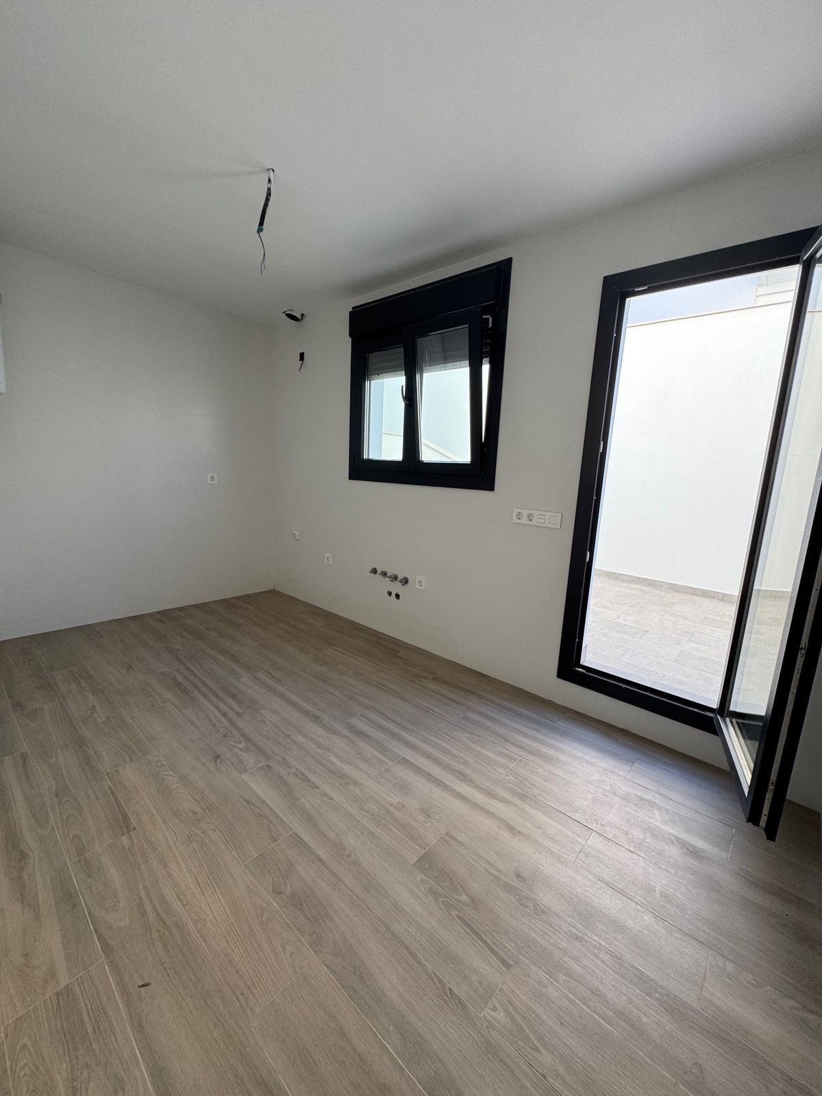 35f3bfacf329bd6e6a15d6a1c5f3e96d - 12