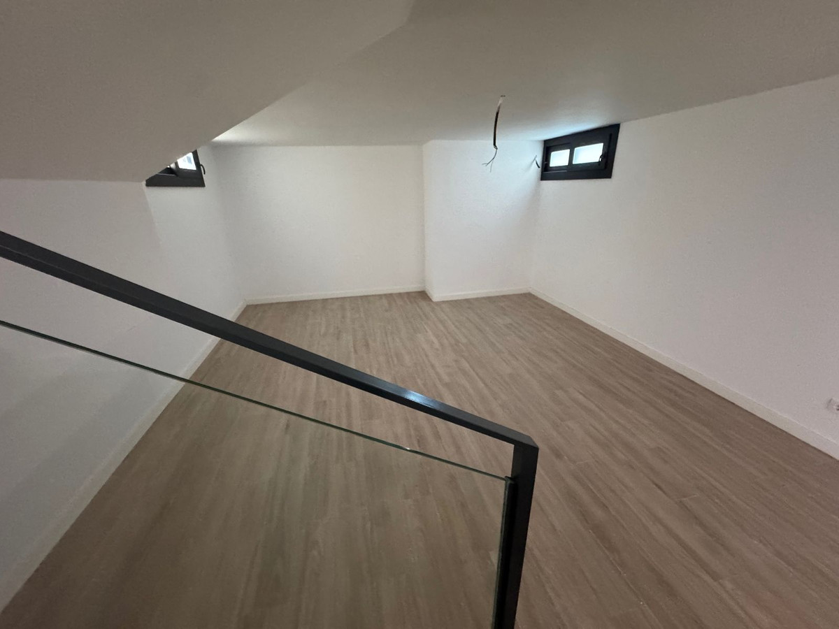 35f3bfacf329bd6e6a15d6a1c5f3e96d - 14