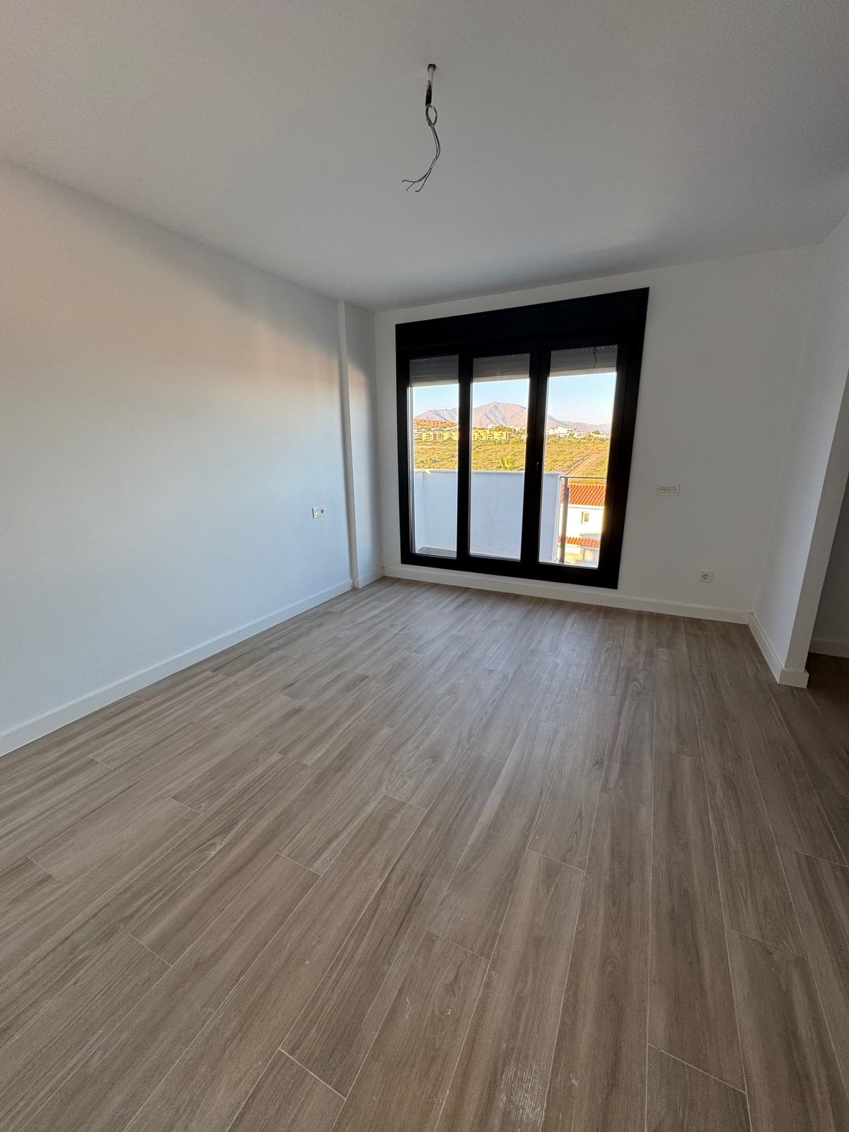 35f3bfacf329bd6e6a15d6a1c5f3e96d - 16