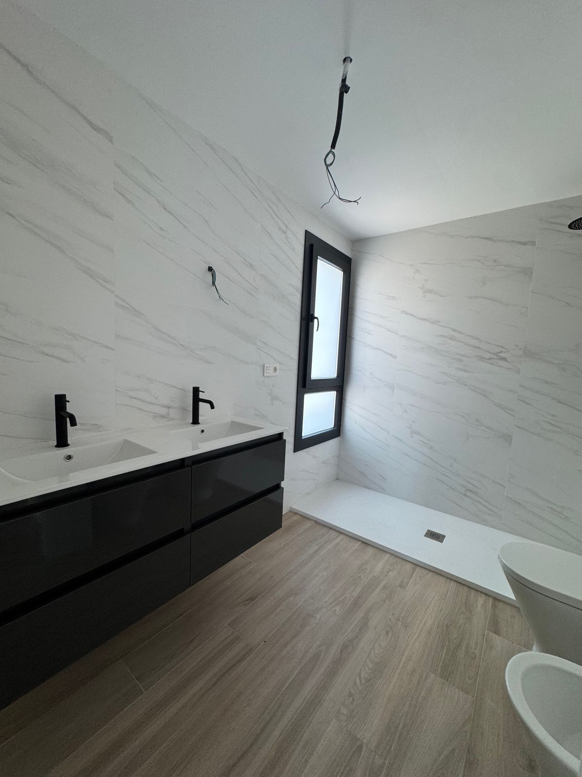 35f3bfacf329bd6e6a15d6a1c5f3e96d - 18