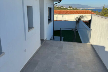 35f3bfacf329bd6e6a15d6a1c5f3e96d - 4