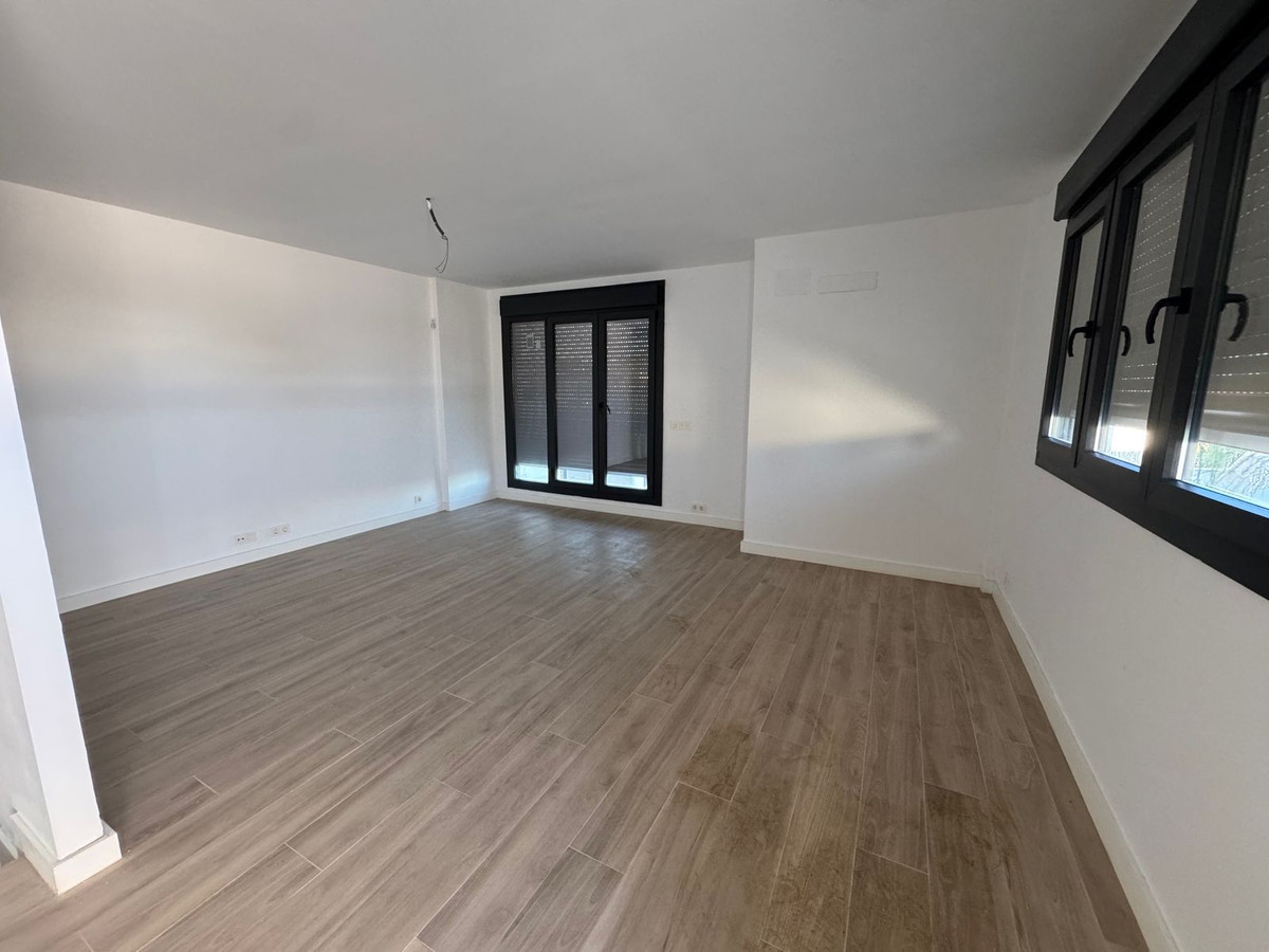 35f3bfacf329bd6e6a15d6a1c5f3e96d - 9