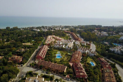 36a01f8fc4e1a4e1296c3bf5e895dad8 - 3