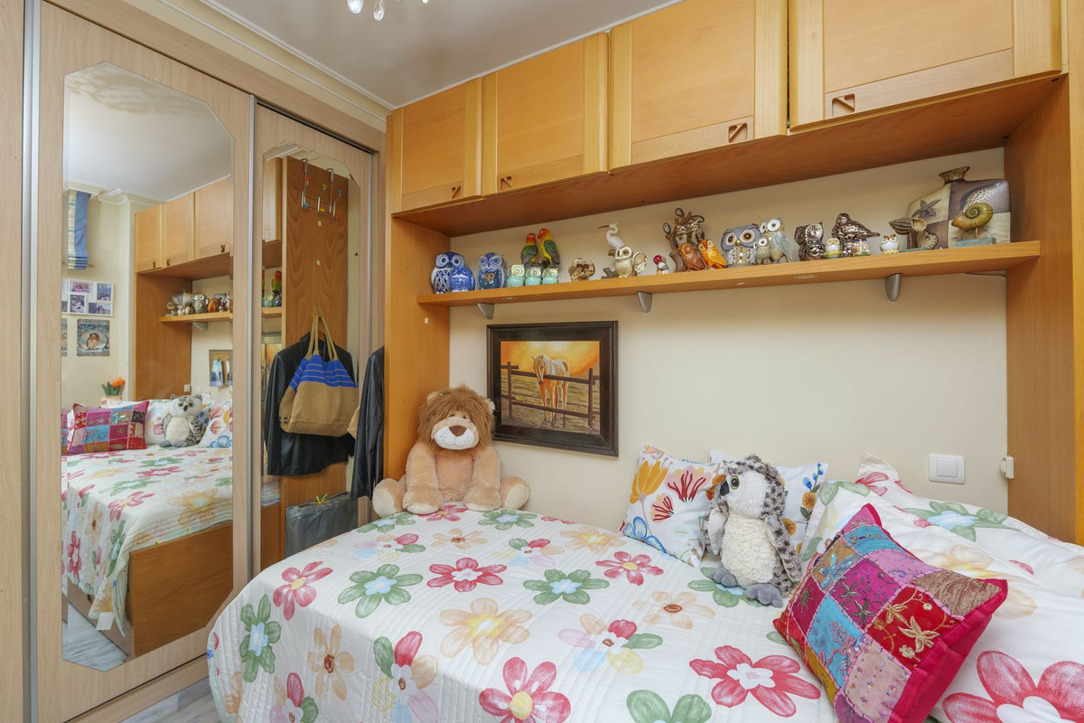 36c20337de9ff97b0636e8149559daa9 - 19