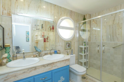 36c20337de9ff97b0636e8149559daa9 - 28