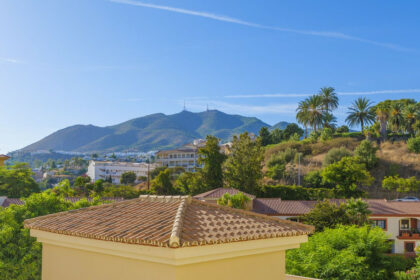 36c20337de9ff97b0636e8149559daa9 - 30