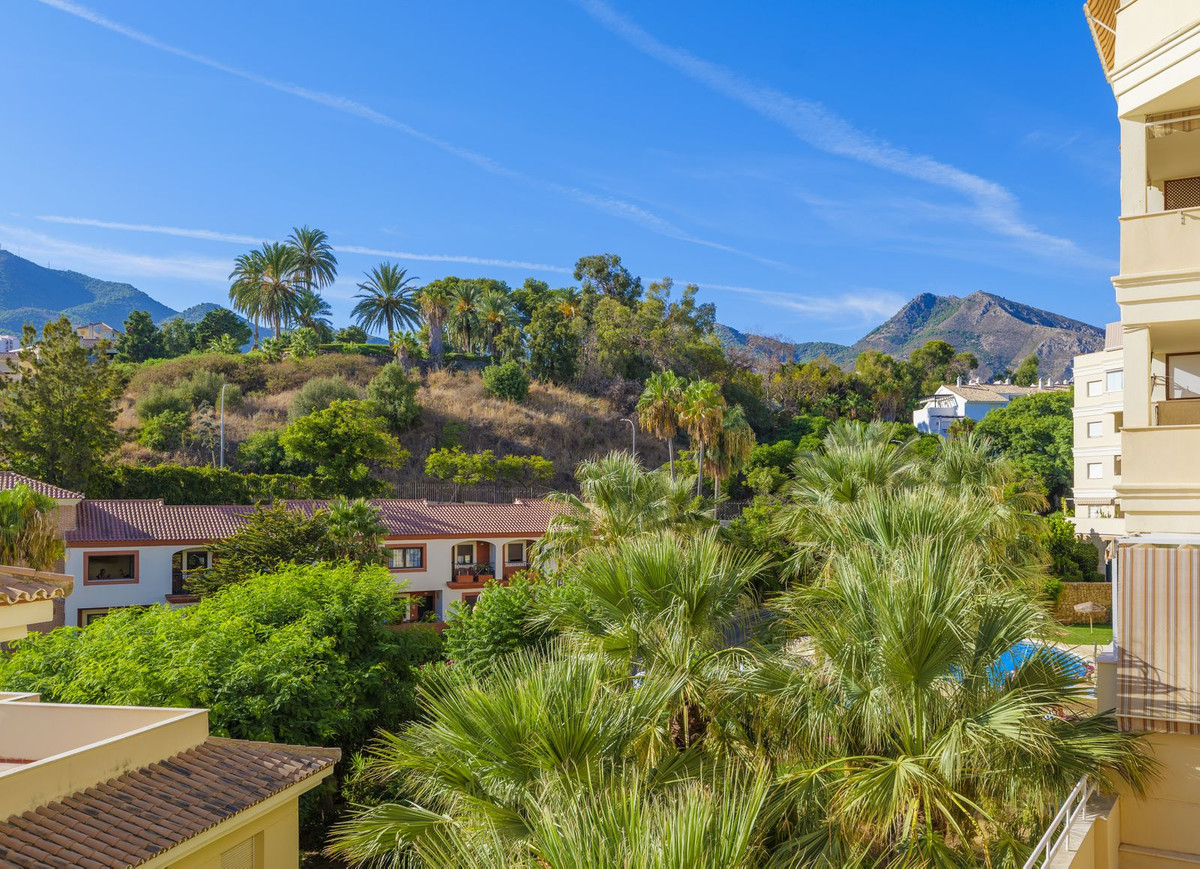 36c20337de9ff97b0636e8149559daa9 - 31