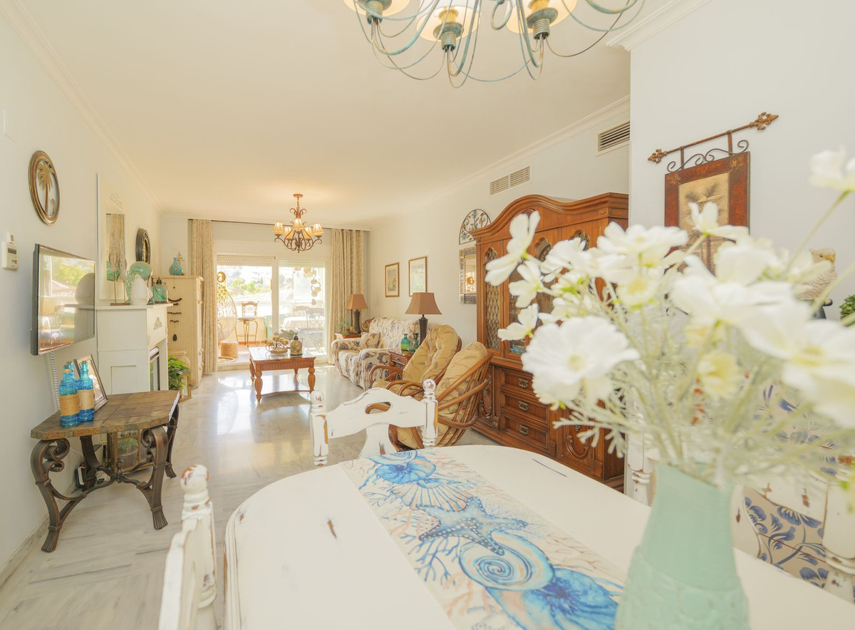 36c20337de9ff97b0636e8149559daa9 - 8