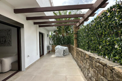 3742d0abd2507b588b1f0604433db0c1 - 8