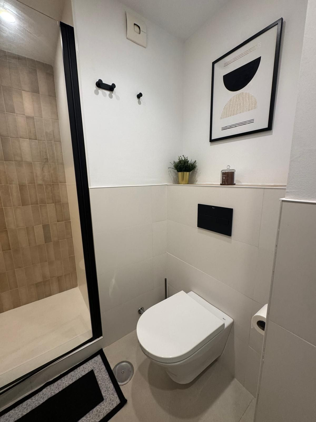 37a00398edc5d309f33f1ff2e3be995c - 12