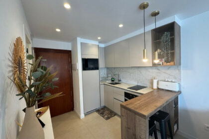 37a00398edc5d309f33f1ff2e3be995c - 13