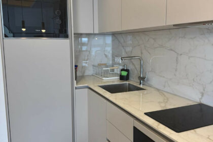 37a00398edc5d309f33f1ff2e3be995c - 9