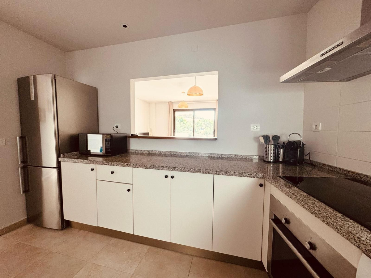 37cce822ce5d71ff34d10f7abde8229f - 11