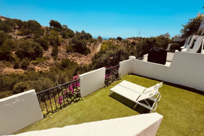 37cce822ce5d71ff34d10f7abde8229f - 12