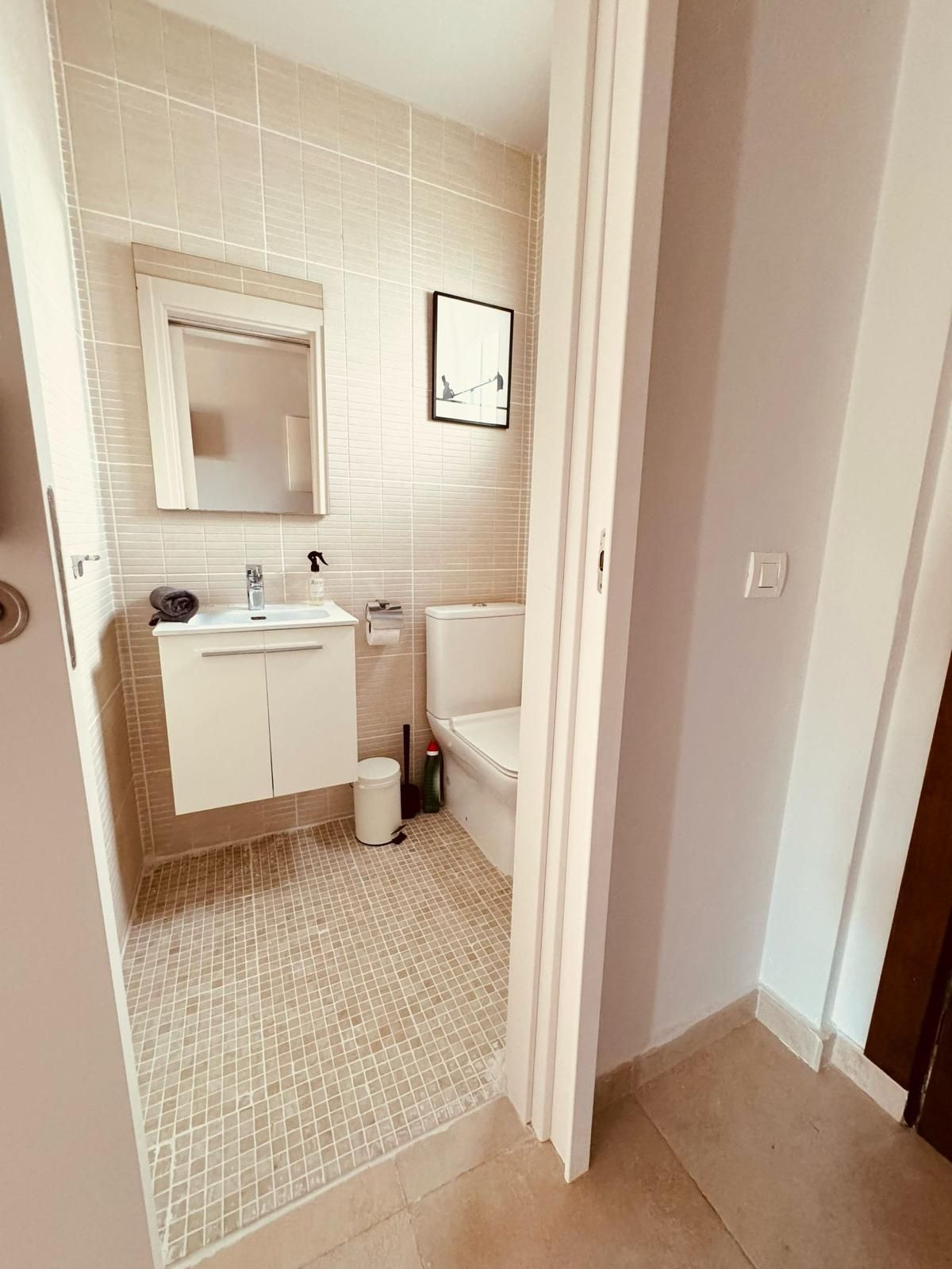 37cce822ce5d71ff34d10f7abde8229f - 15