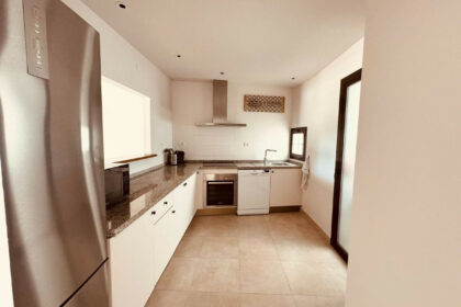 37cce822ce5d71ff34d10f7abde8229f - 18