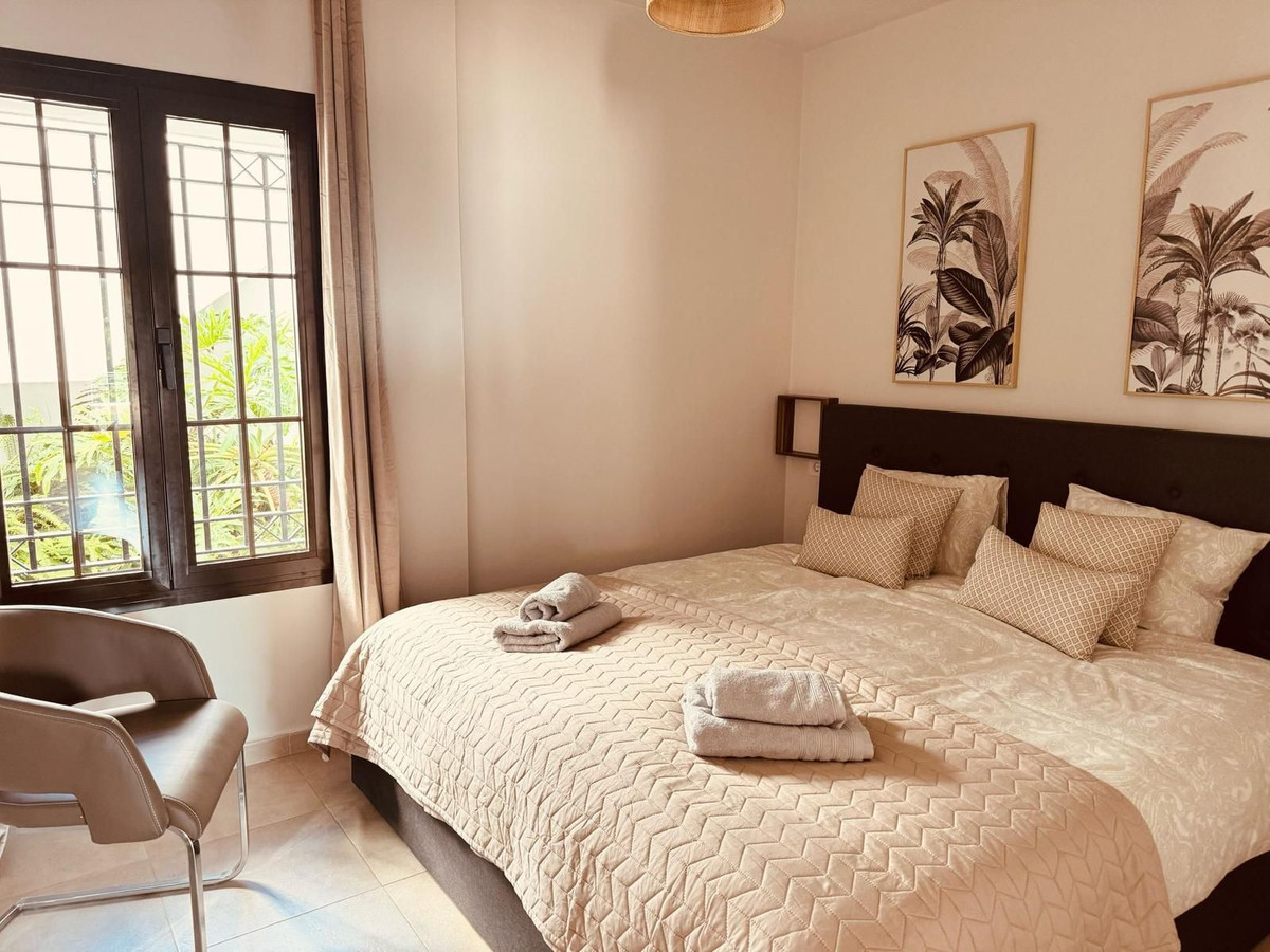 37cce822ce5d71ff34d10f7abde8229f - 19