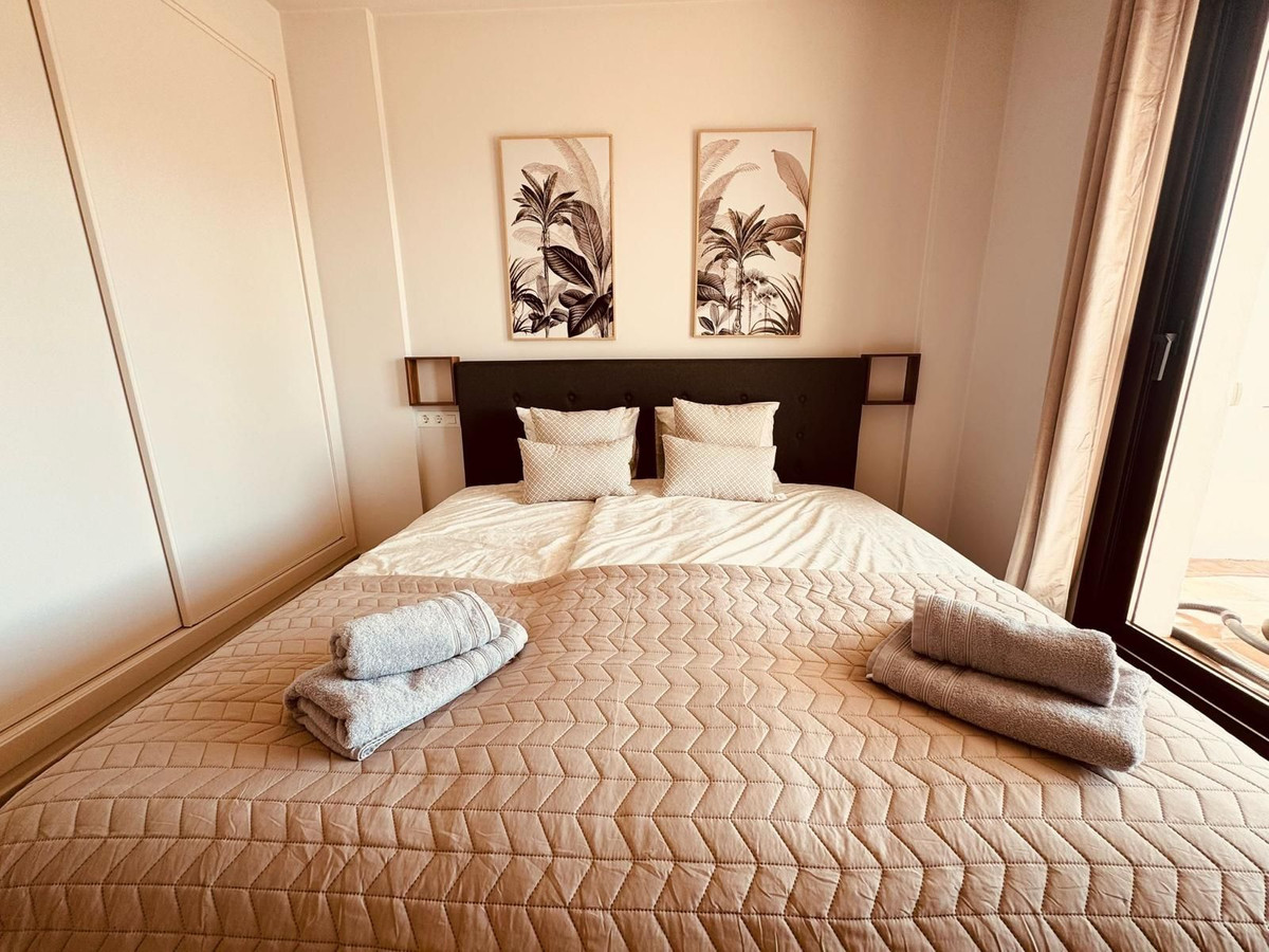 37cce822ce5d71ff34d10f7abde8229f - 20