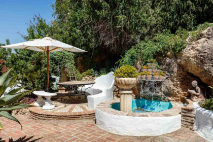 388eb8f794a5f60a86959a3370e5cc12 - 16