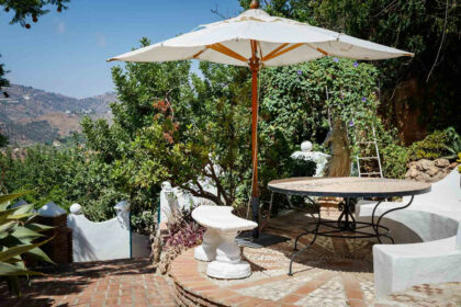 388eb8f794a5f60a86959a3370e5cc12 - 17