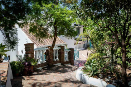 388eb8f794a5f60a86959a3370e5cc12 - 20