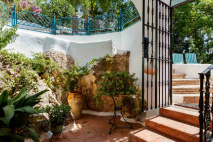 388eb8f794a5f60a86959a3370e5cc12 - 26