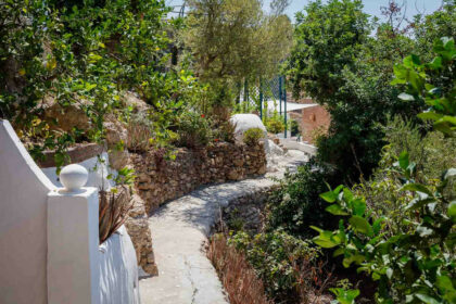 388eb8f794a5f60a86959a3370e5cc12 - 31