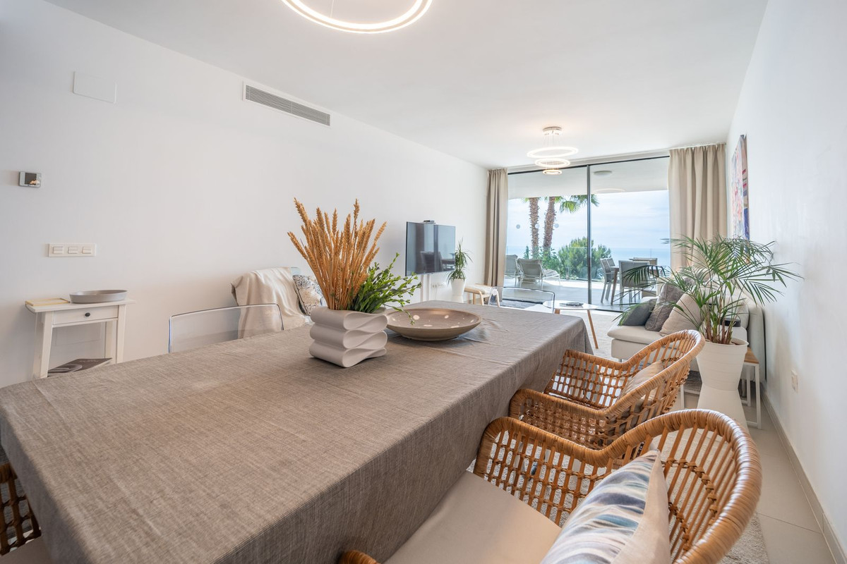 38c4e072bf6cae0d87e23fb1937e59da - 17