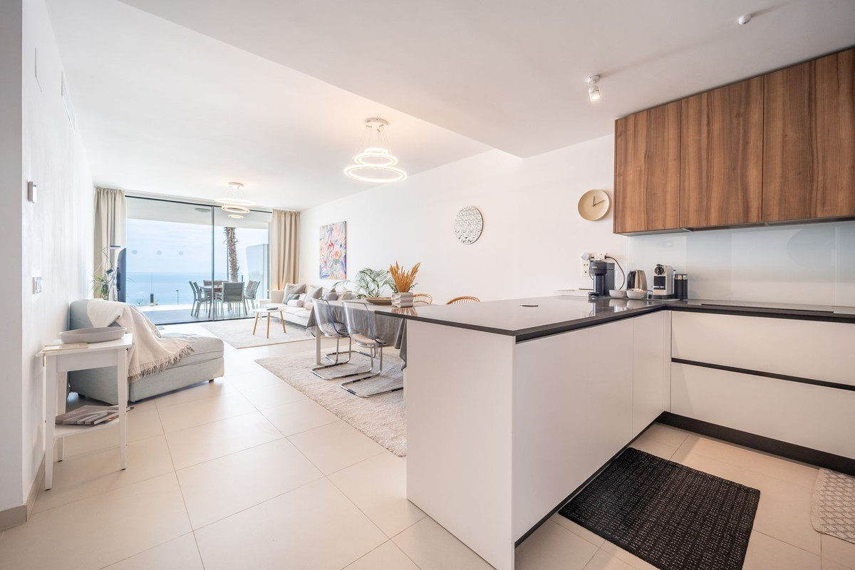 38c4e072bf6cae0d87e23fb1937e59da - 3