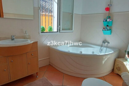 39824750185d6d93d2b53dd8ad134838 - 27