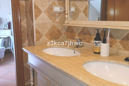 39824750185d6d93d2b53dd8ad134838 - 40